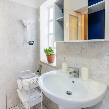 Zen Retreat Per Coppie Con Jacuzzi - Dehor E Garage Privato - Check In Automatico 24 7 * Casale Monferrato