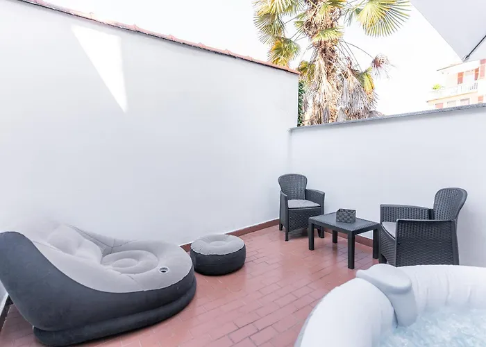 公寓 Zen Retreat Per Coppie Con Jacuzzi - Dehor E Garage Privato - Check In Automatico 24 7 卡萨莱蒙费拉托